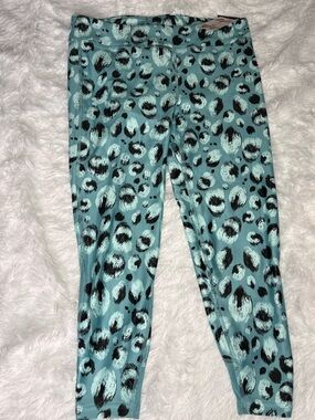 Under Armour Aqua and Black Leopard Print Kids Leggings